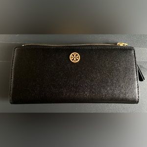 Tory Burch wallet